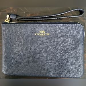 Coach Crossgrain Leather Corner Zip Wristlet, Navy